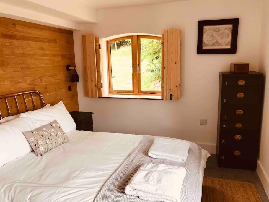 Villa Burleyhayes Barn - Secluded Devon Hideaway. à Hemyock Extérieur photo